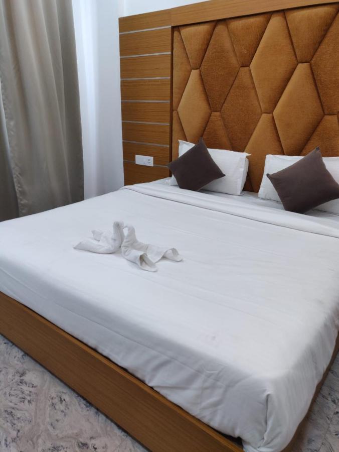 Hotel Virasat By Bookingcare Chhatarpur ภายนอก รูปภาพ