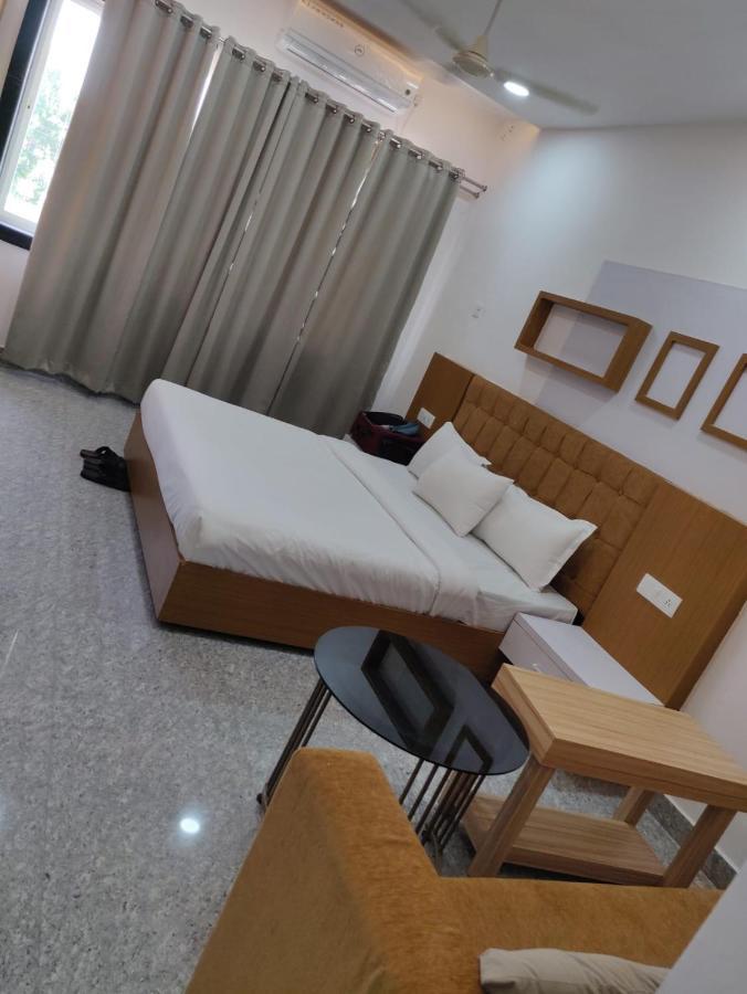 Hotel Virasat By Bookingcare Chhatarpur ภายนอก รูปภาพ