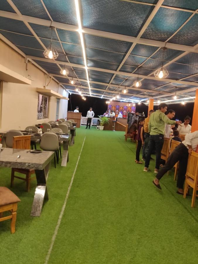 Hotel Virasat By Bookingcare Chhatarpur ภายนอก รูปภาพ
