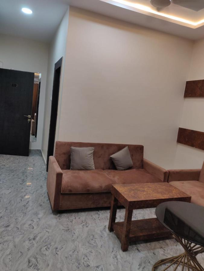 Hotel Virasat By Bookingcare Chhatarpur ภายนอก รูปภาพ