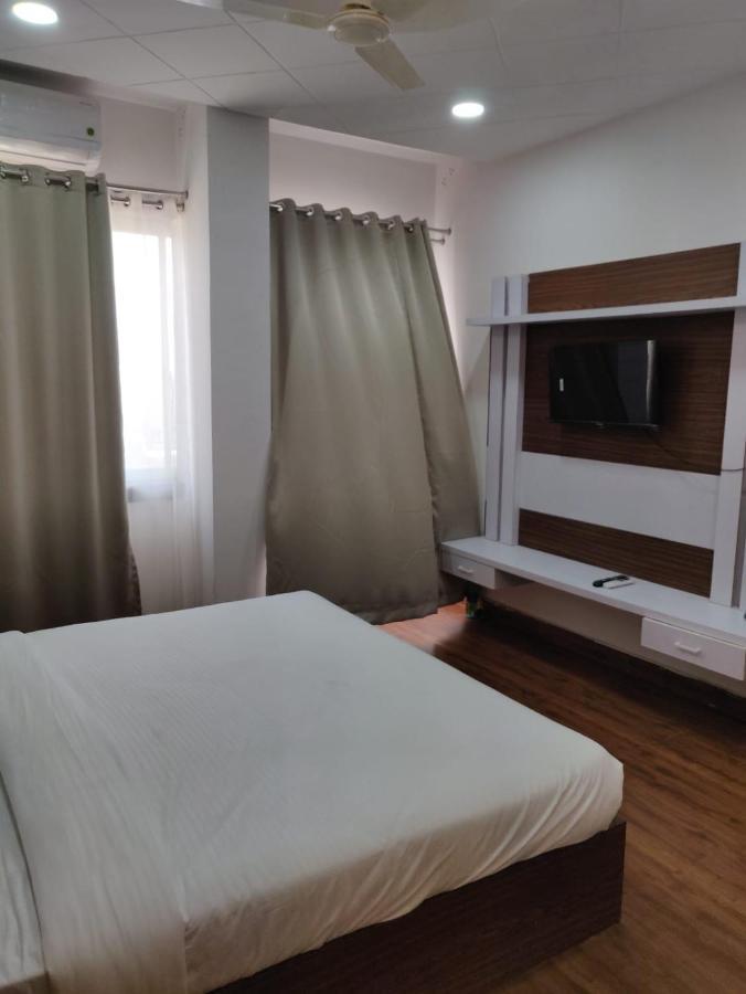 Hotel Virasat By Bookingcare Chhatarpur ภายนอก รูปภาพ