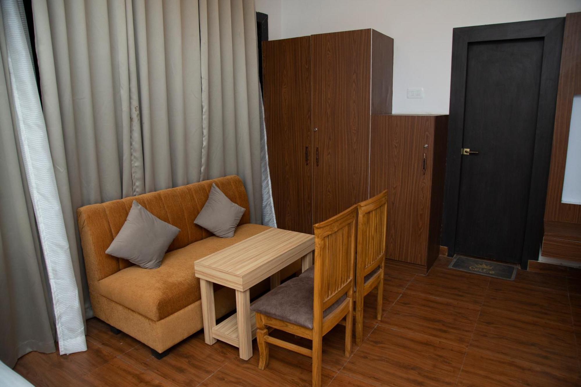 Hotel Virasat By Bookingcare Chhatarpur ภายนอก รูปภาพ