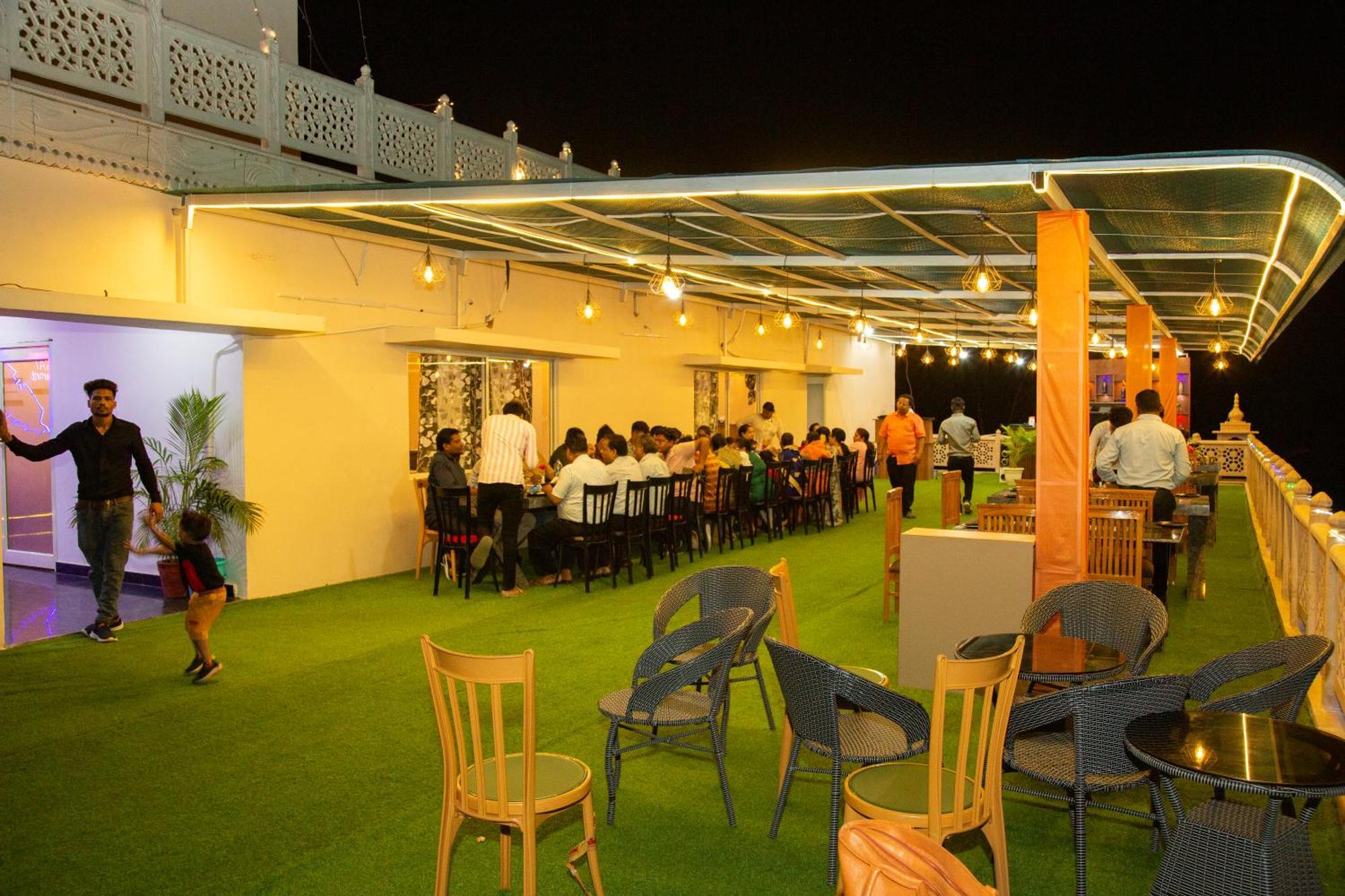 Hotel Virasat By Bookingcare Chhatarpur ภายนอก รูปภาพ